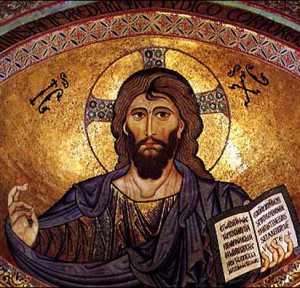 Mosaico de Cristo Pantocrator estilo bizantino en Catedral de Cefalù, Sicilia